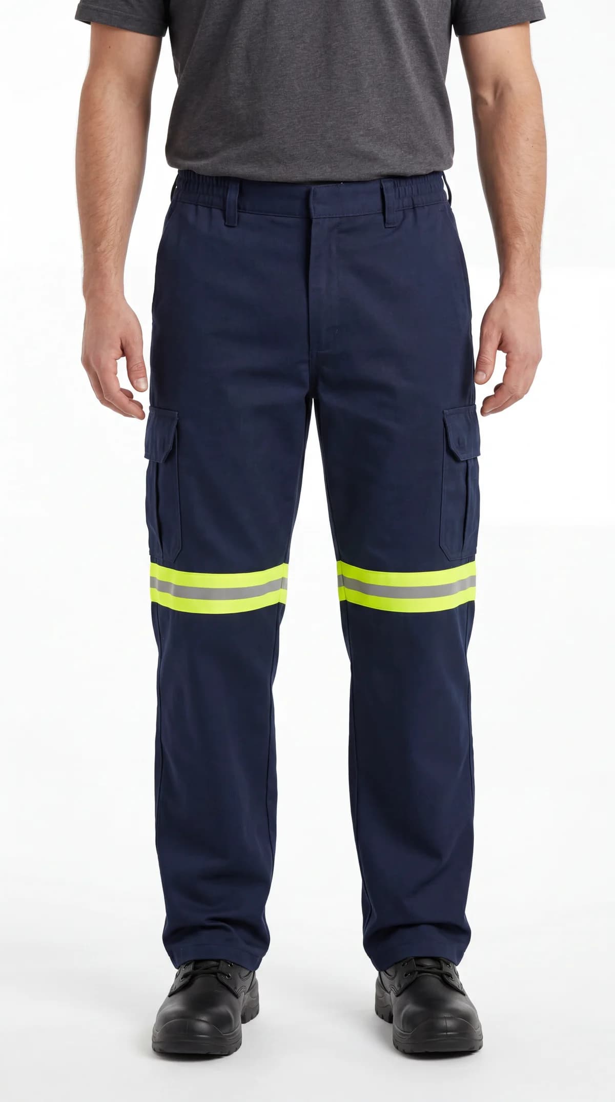 Calça cargo operacional azul marinho com faixas refletivas